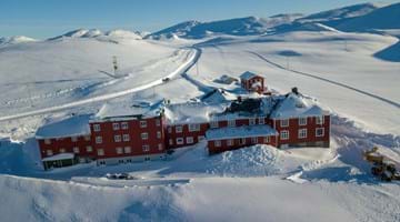 Bygdin Høyfjellshotell på vinteren