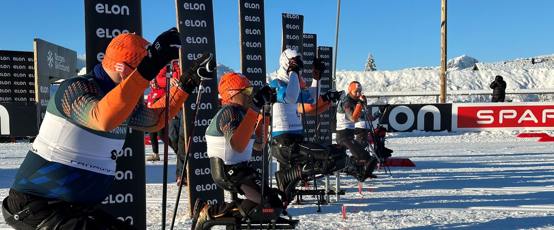 Skiløpere Som Gjør Seg Klar For Starten Av Beitosprinten